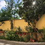 Garden Casa de hóspedes