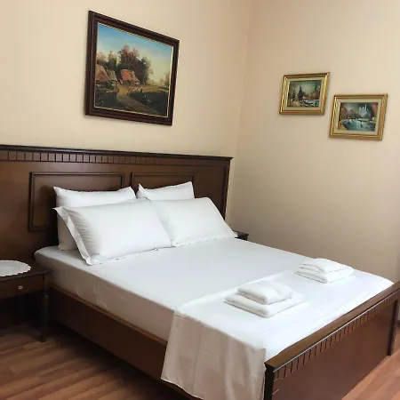 ゲストハウス Garden